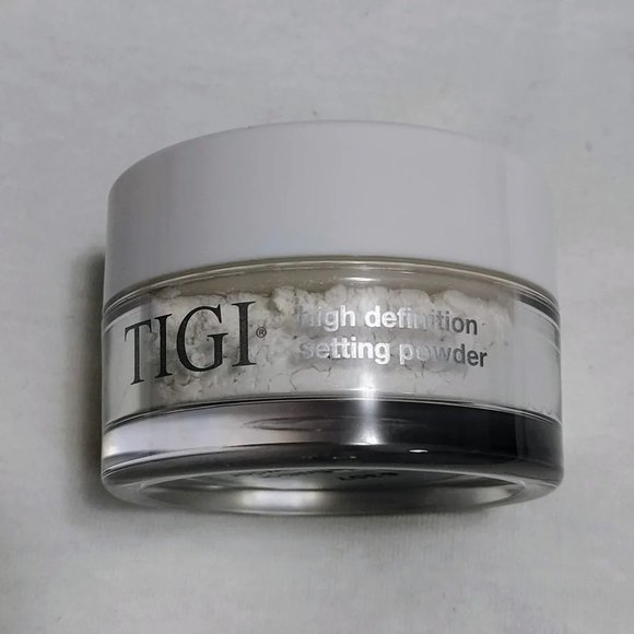 TIGI High Definition Setting Translucid Powder (Polvo Fijador Translúcido) - Picture 4 of 6